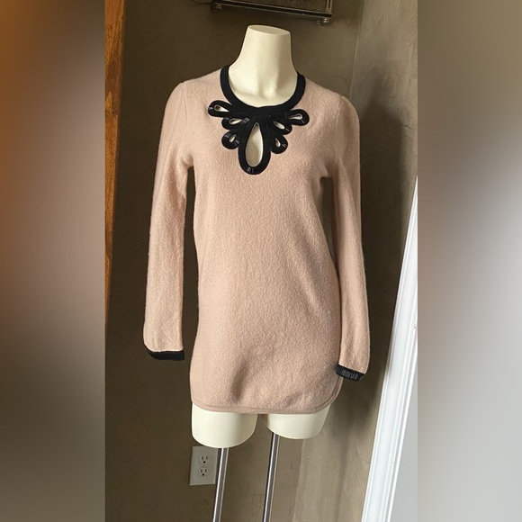 Tory Burch Wool Felt Beaded Embellished Collar Trim Pullover Sweater Beige Black